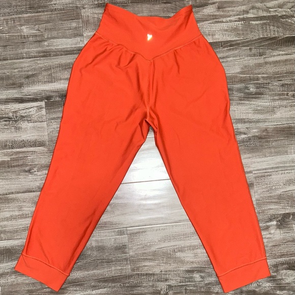Old Navy Harvest Orange Powersoft Active Jogger Cropped Pants Size Small - Picture 3 of 6